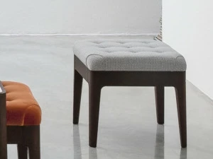 Porada Низкий стеганый табурет из ткани Iron