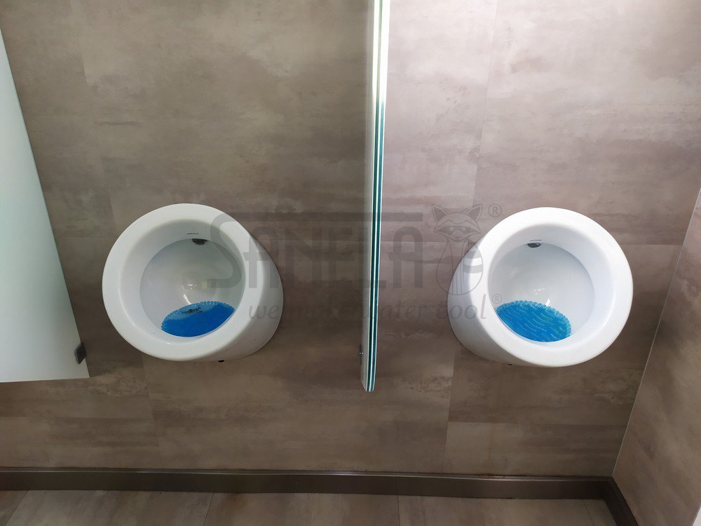 01821 Писсуар WCA с радарным устройством смыва, 6 В (plug & play) SANELA  - Вид №1