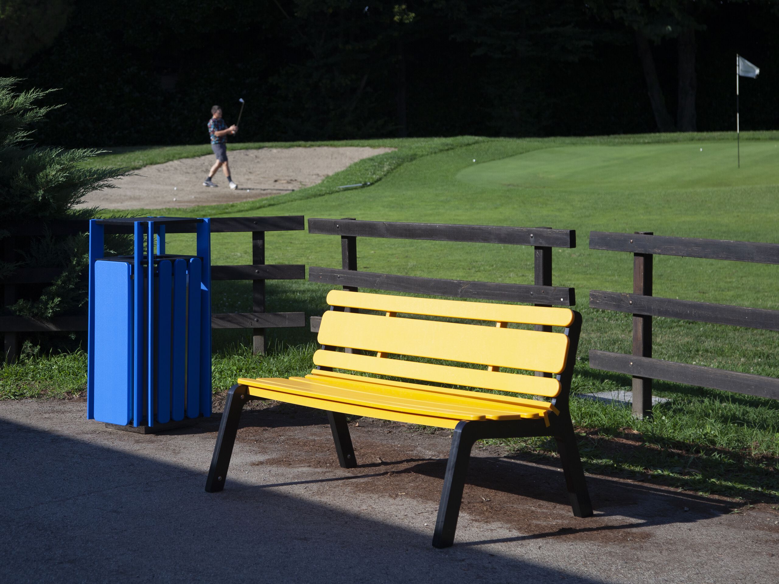 Скамейка из полиэтилена со спинкой Donye Ranardo ARCH-00028276 - Вид №1