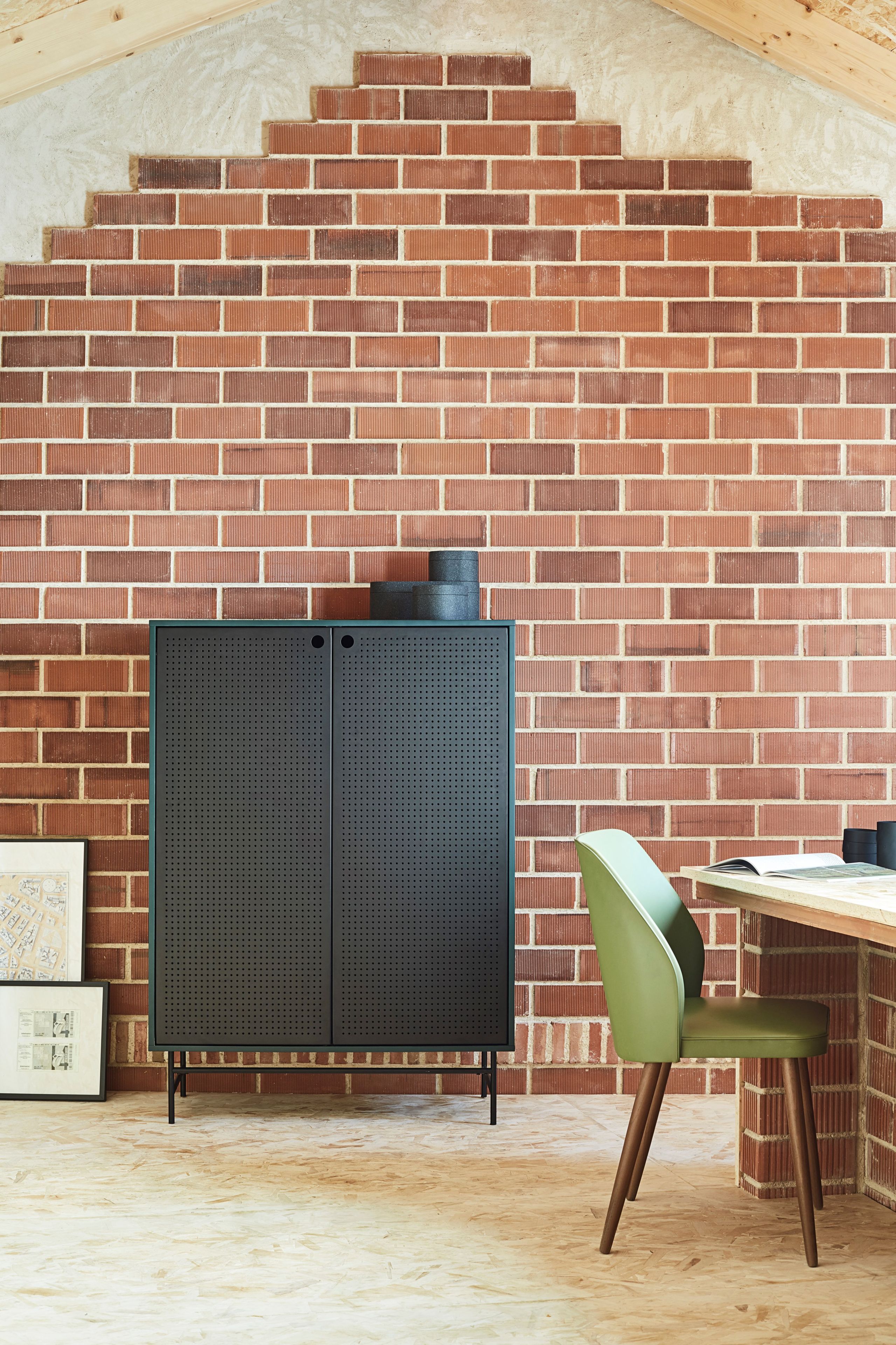 Шкаф из МДФ с распашными дверцами и ящиками TEULAT точка ARCH-00017288 - Вид №6