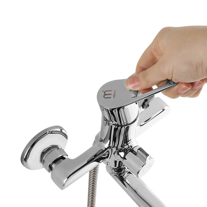 AMUSBLCM10 Milardo Amur Смеситель для ванны с длинным изливом Amur Россия - Вид №2