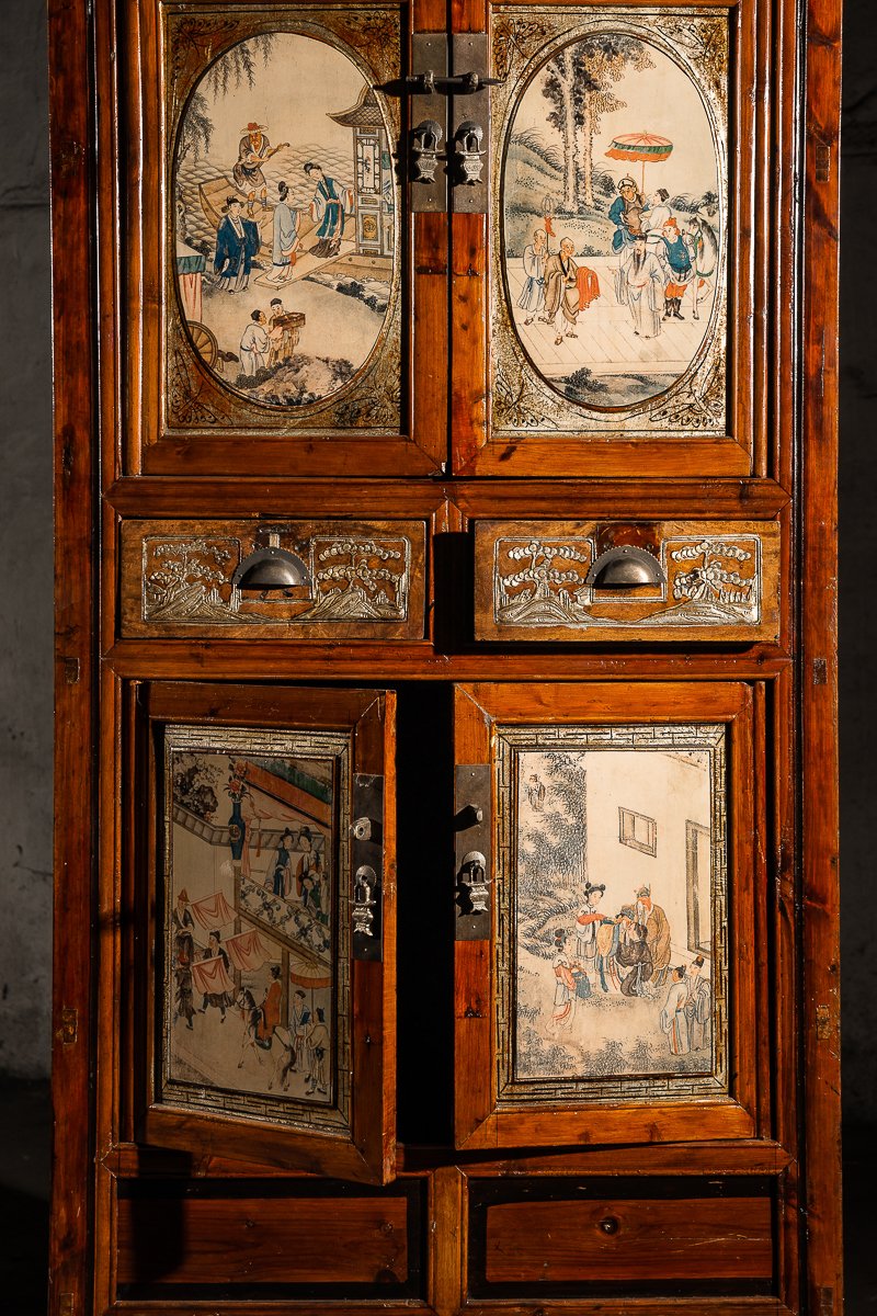 Шкаф распашной деревянный с ящиками и 4 дверцами разноцветный "Да-Гуй" ДОМАШНЯЯ ОБСТАНОВКА  017320 Коричневый;разноцветный Santreyd  - Вид №2