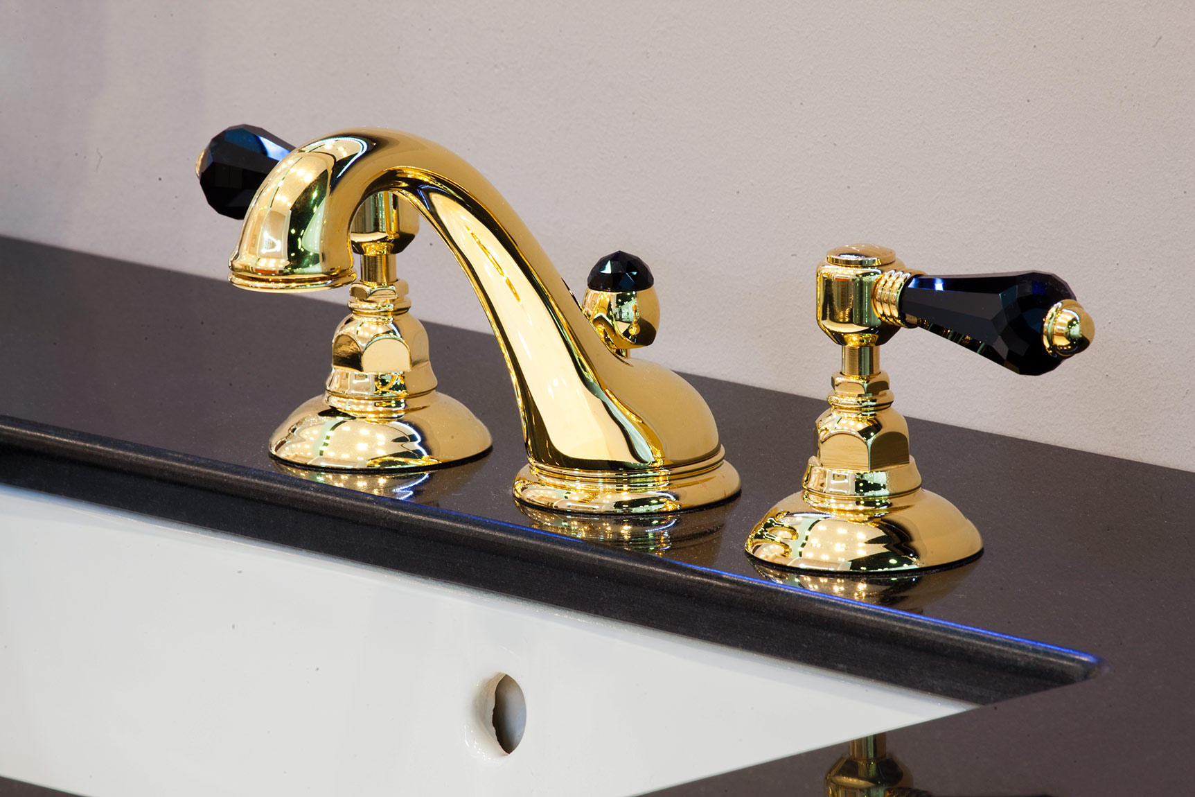 1425 ** 93 Смеситель для душа внешнего типа Nicolazzi Series Half Dome Crystal  - Вид №1