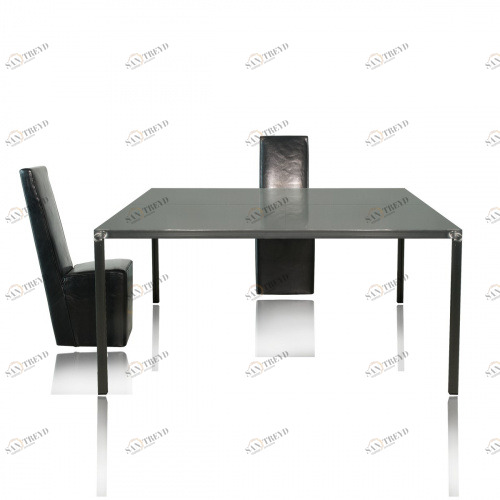 Стол / Cassandra Baxter sun-id-378411