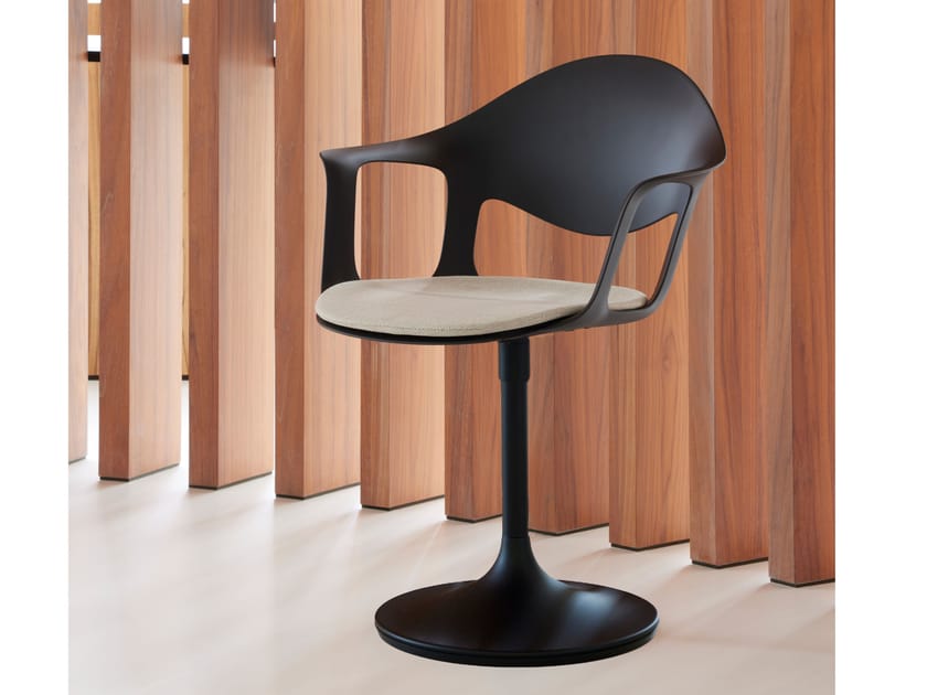 Алюминиевый стул с мягким сиденьем Joli SEPIA ARCH-00013671