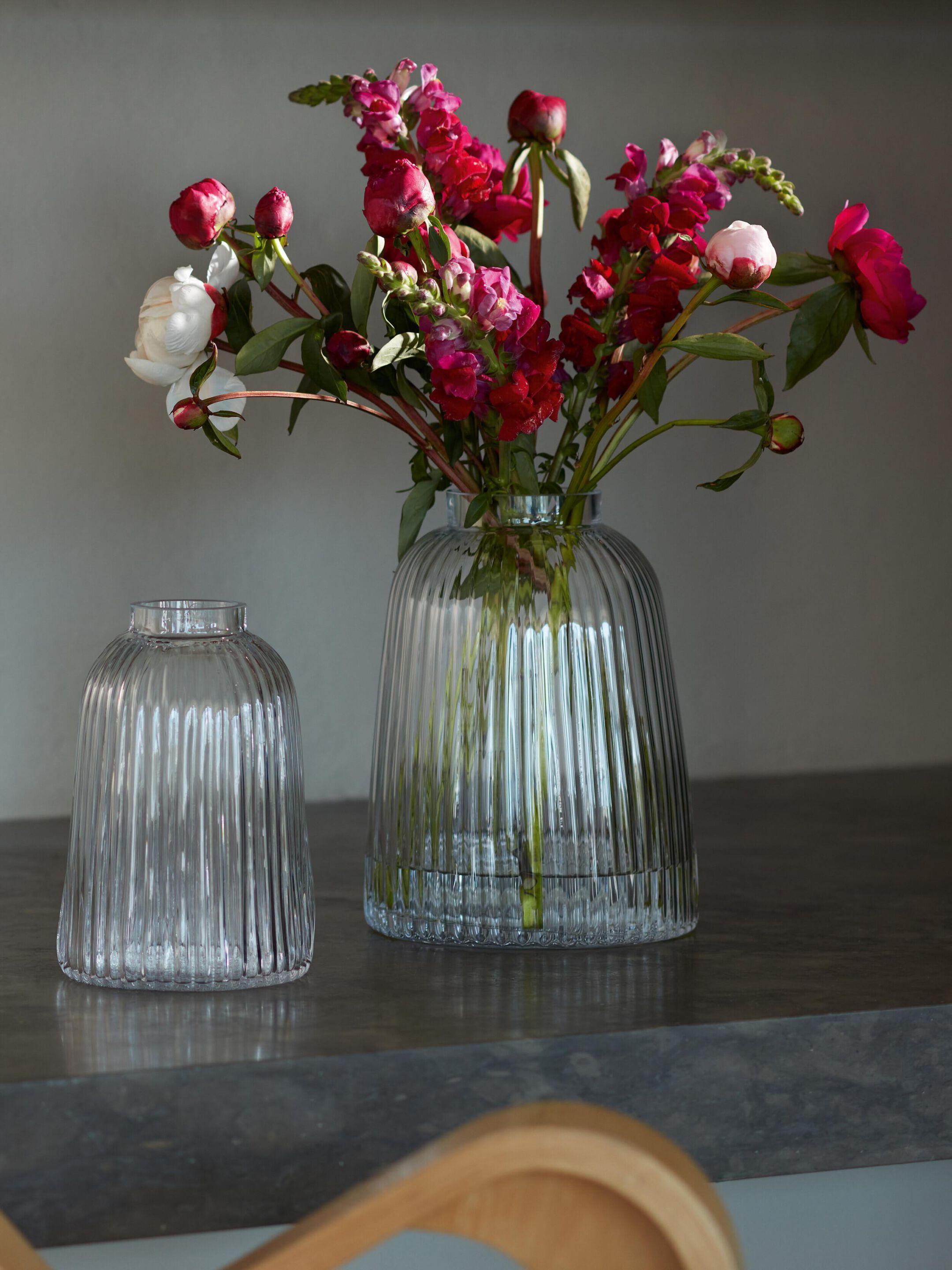 Круглая выдувная стеклянная ваза-H20cm LSA Pleat ARCH-00034922 - Вид №4