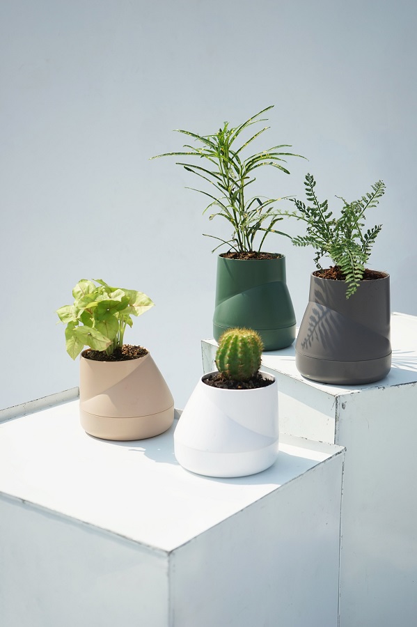 QLX20002-GY Горшок цветочный hill pot, большой, серый Qualy  - Вид №1