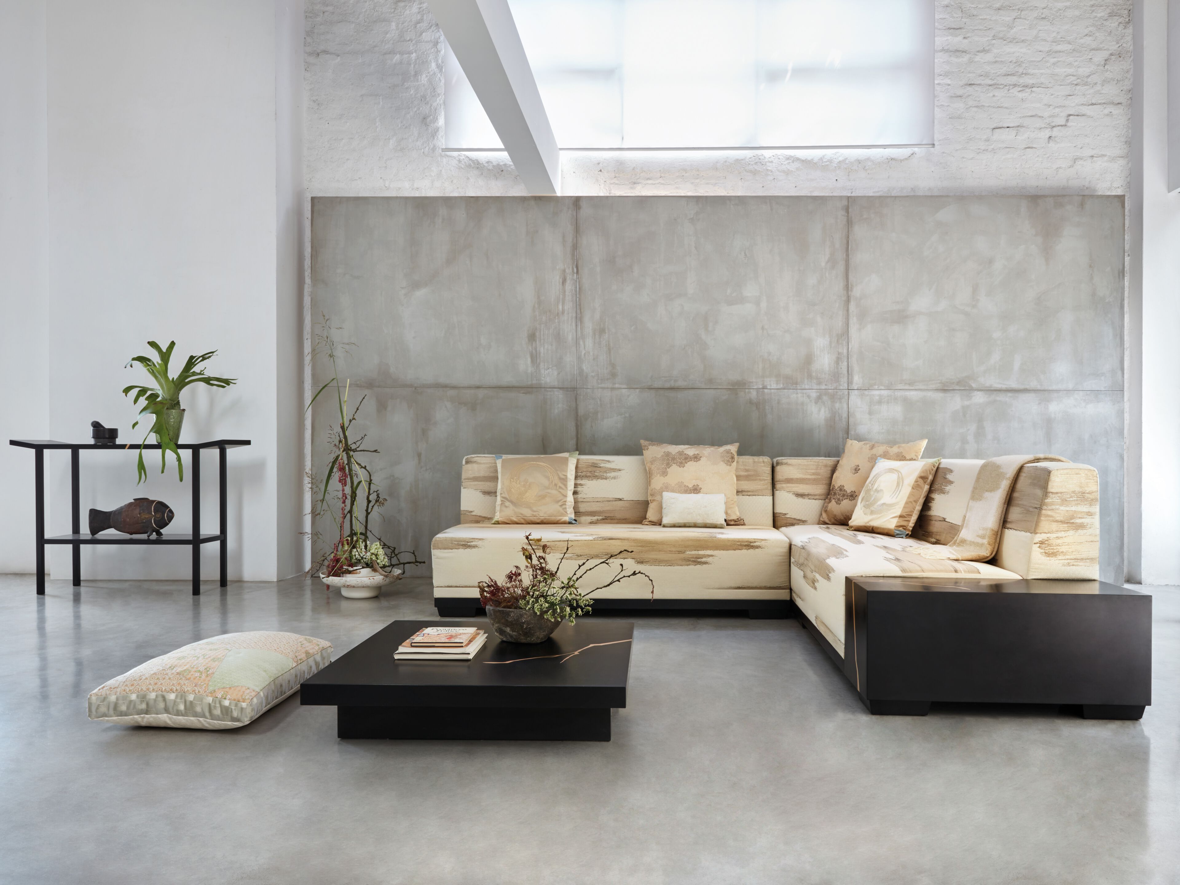 Квадратная подушка из микрофибры K-3 Sakura ARCH-00103213 - Вид №2