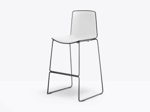 Штабелируемый табурет из полипропилена