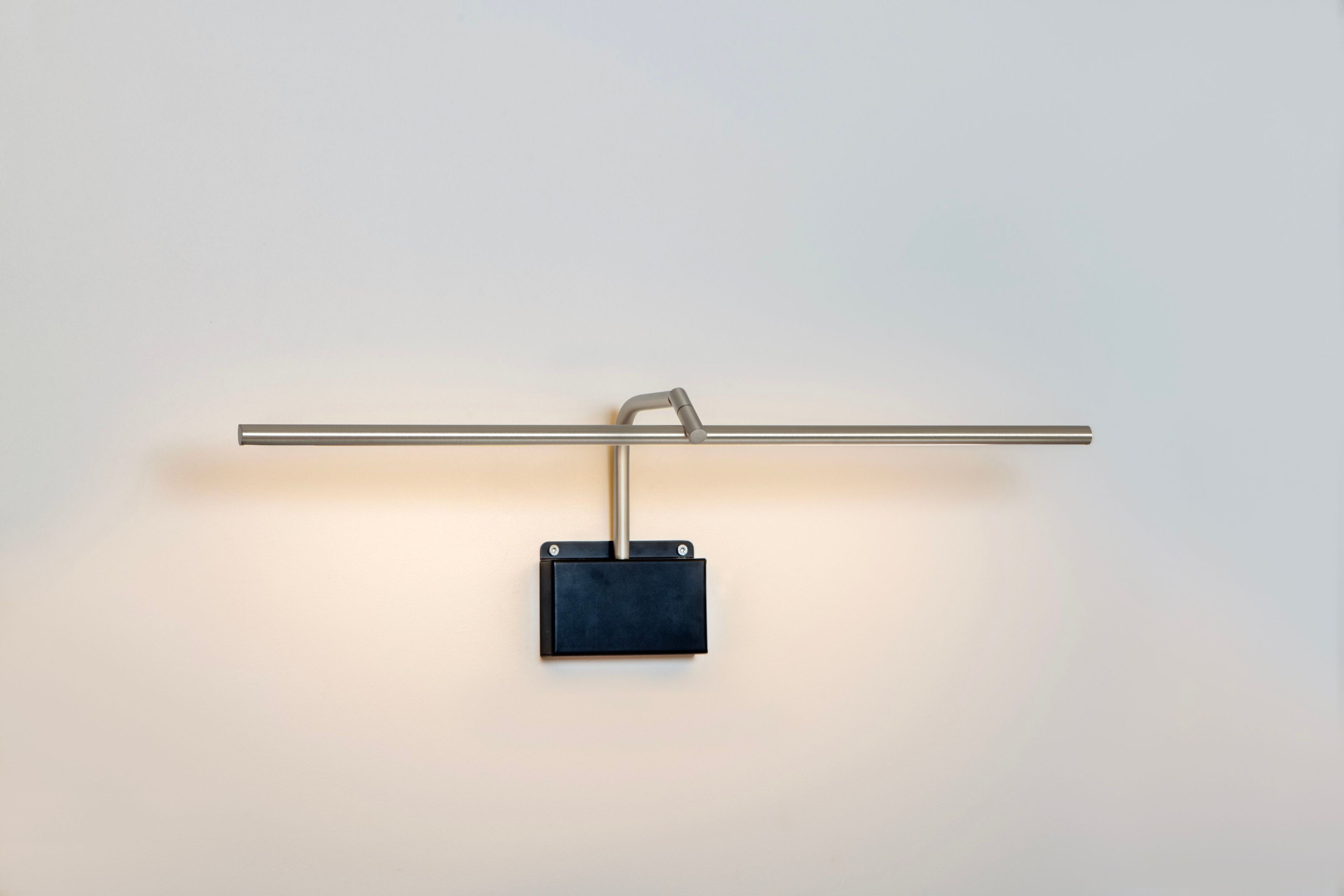 Латунный светодиодный настенный светильник для картин CVL Luminaires Airy ARCH-00034573 - Вид №22