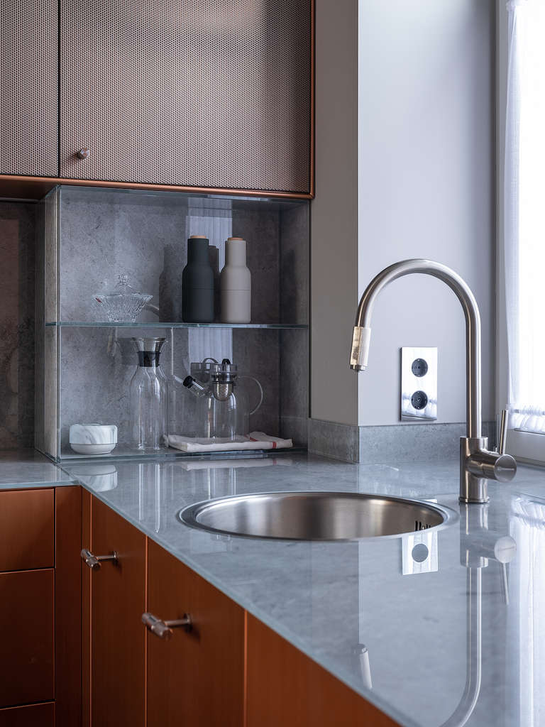 Смеситель для кухни Tamura BN OMOIKIRI 4994334 - Вид №1