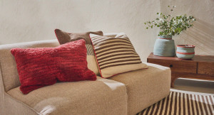 Шерстяная полосатая подушка для пола