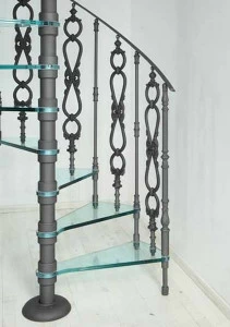 Modus Винтовая лестница из чугуна и стекла  2012