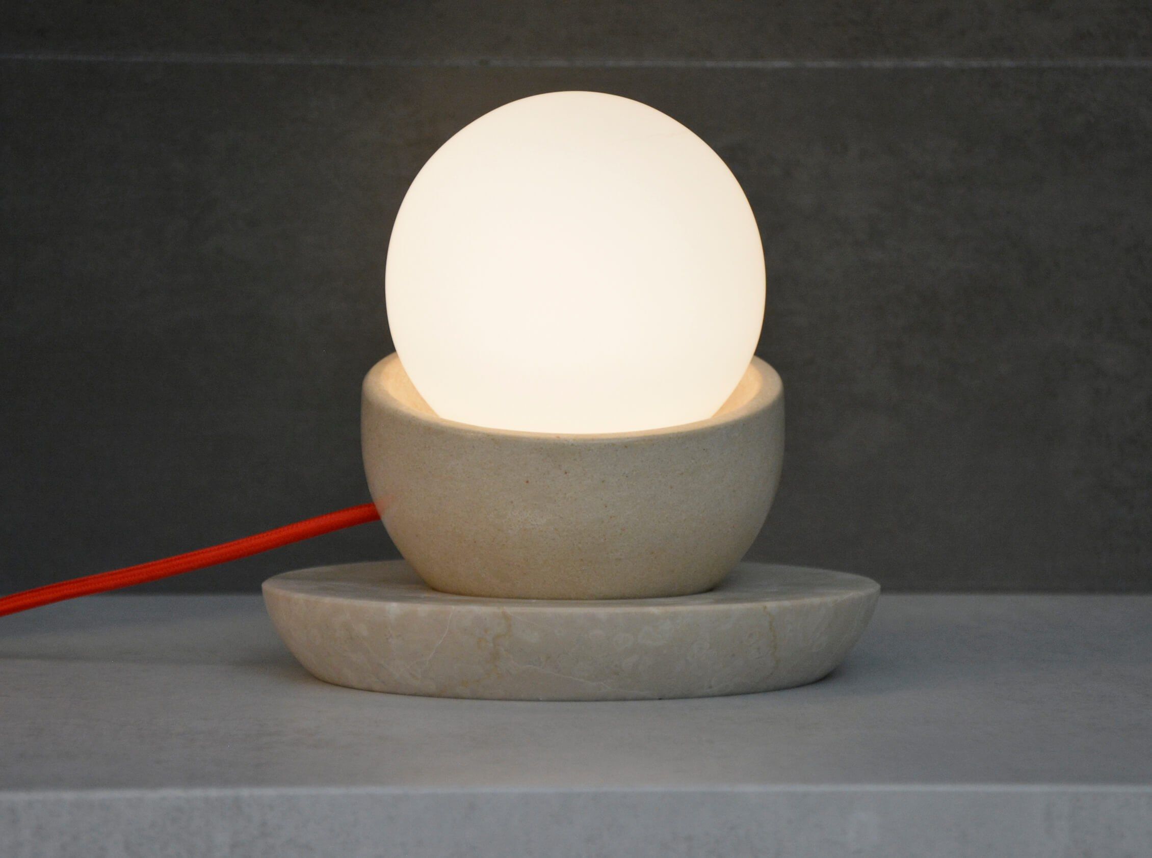Светодиодная настольная лампа из камня Brillamenti Луна ARCH-00063822 - Вид №6