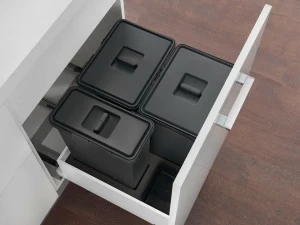 SALICE Мусорное ведро на кухне