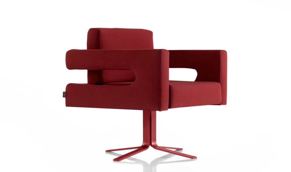 003229 Кресло 1 KOO International Camelot Santreyd