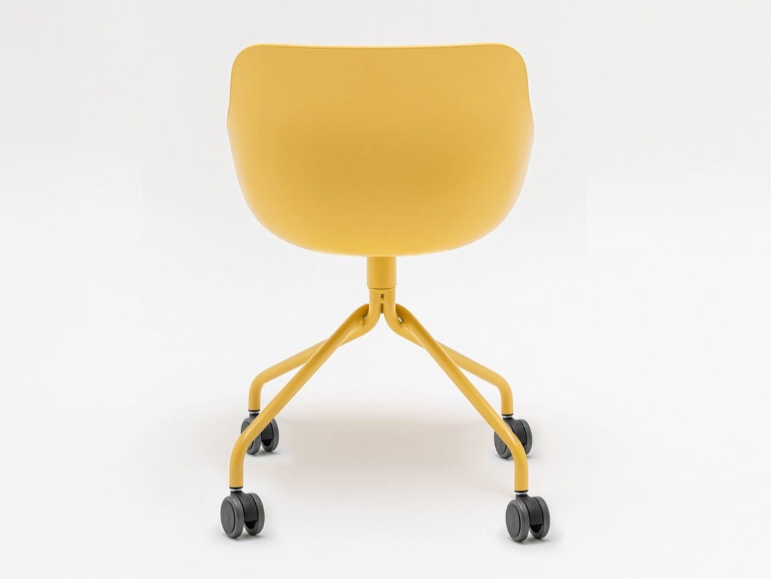 Полипропиленовое вращающееся кресло с колесами MDD Baltic ARCH-00107014 - Вид №1