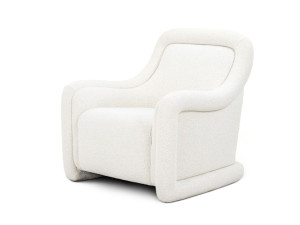 Тканевое кресло с подлокотниками