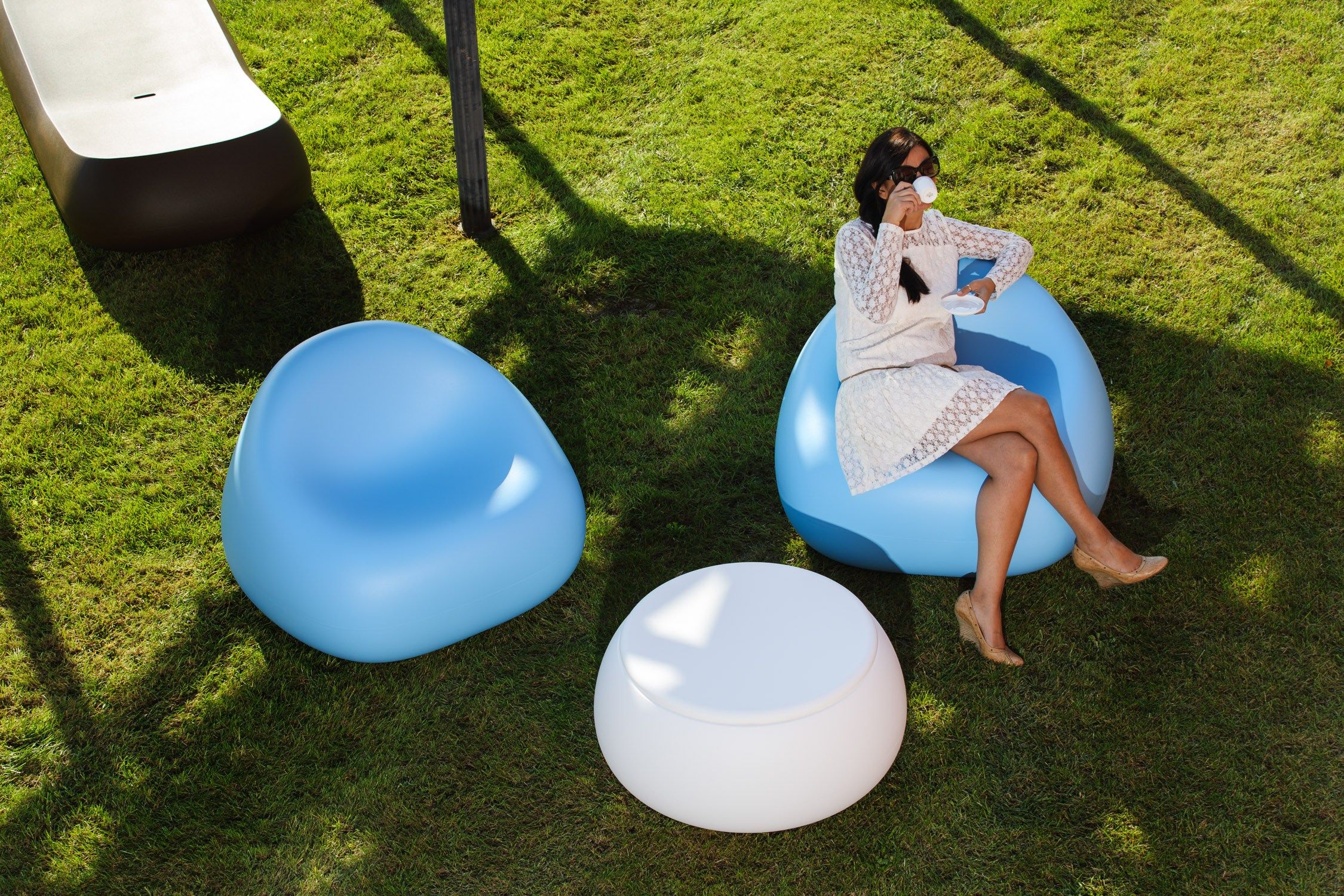 Журнальный столик из полиэтилена PLUST T Ball ARCH-00122215 - Вид №18