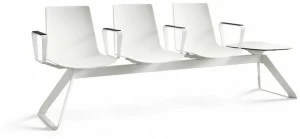 Wiesner-Hager Сиденье на полипропиленовой балке Nooi 6612