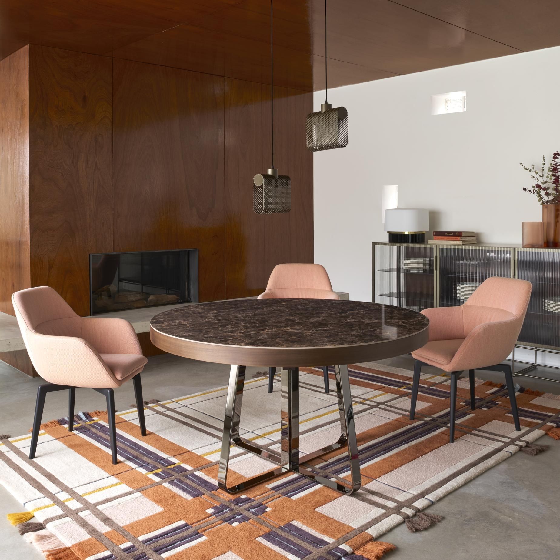 Мягкий тканевый стул с подлокотниками Ligne Roset Amédée ARCH-00079084 - Вид №3