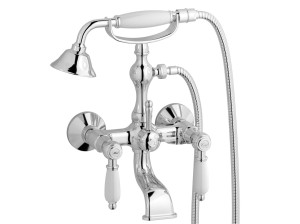 Наружный настенный смеситель для ванны с ручным душем