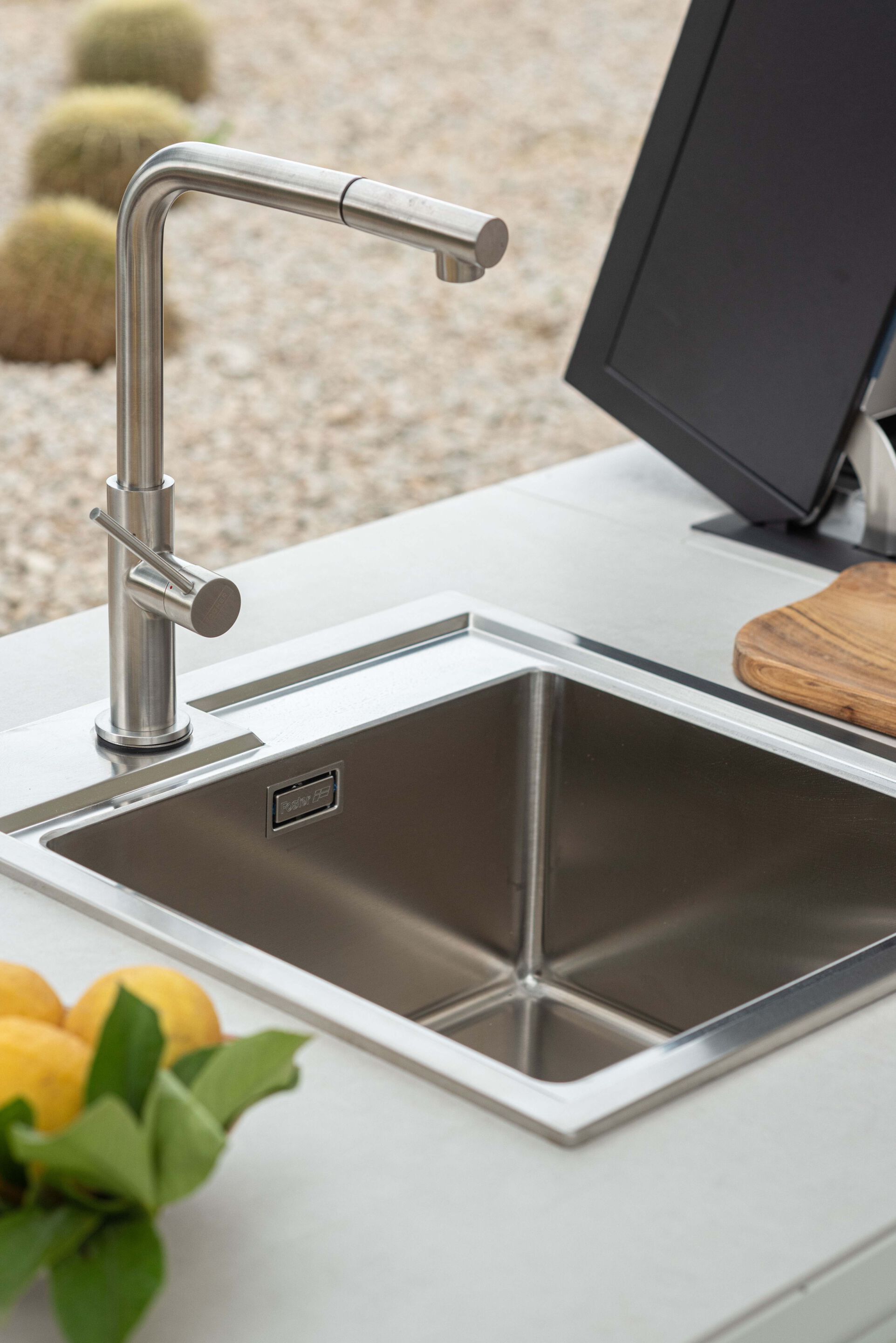 Наружная кухня из алюминия и керамогранита emu Emily ARCH-00064593 - Вид №7