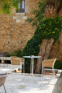 Высокий веревочный садовый стул со спинкой