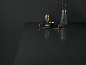 Трехмерная поверхность в твердой поверхности