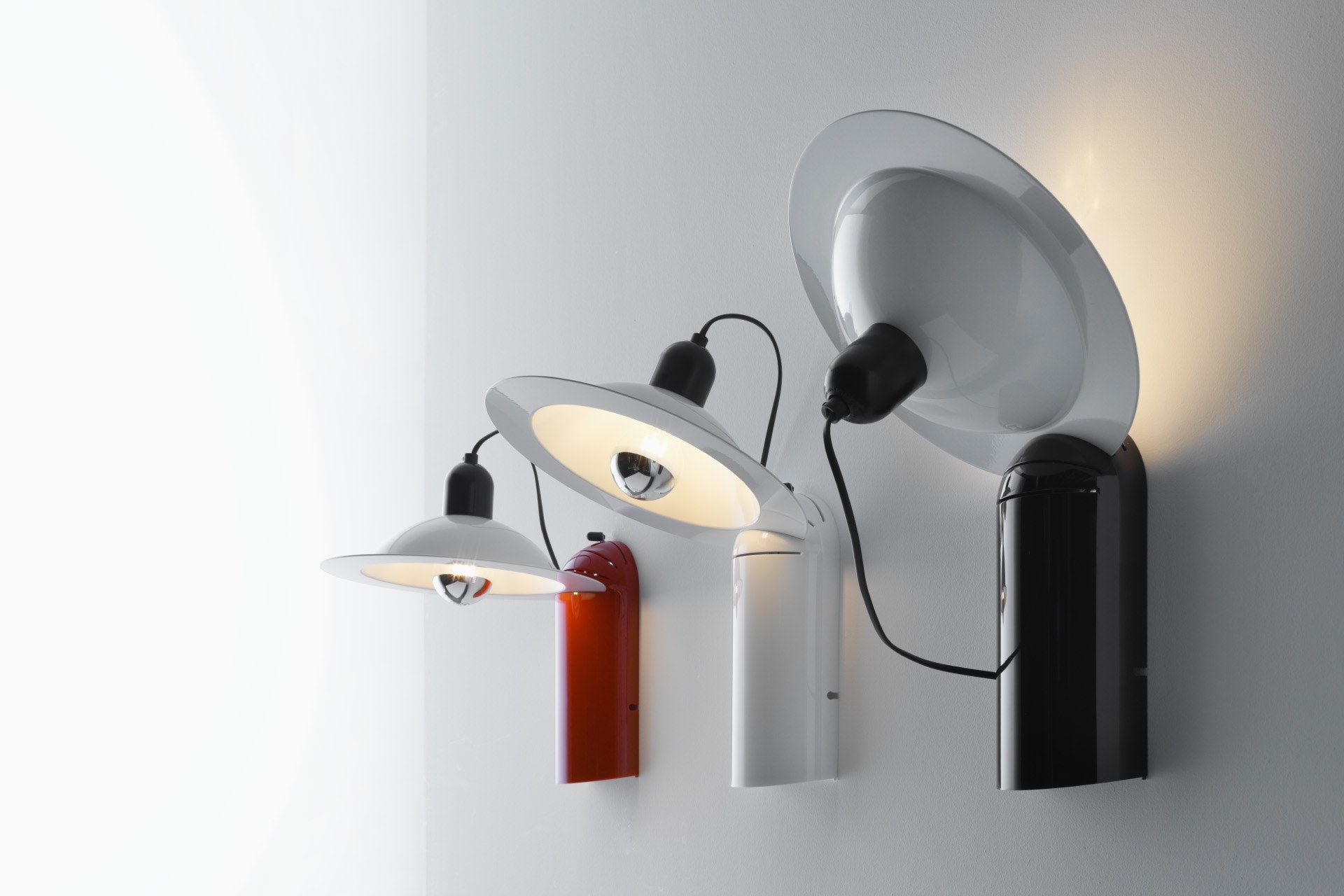 Регулируемый настенный светильник из АБС и алюминия Stilnovo Lampiatta ARCH-00048018 - Вид №1