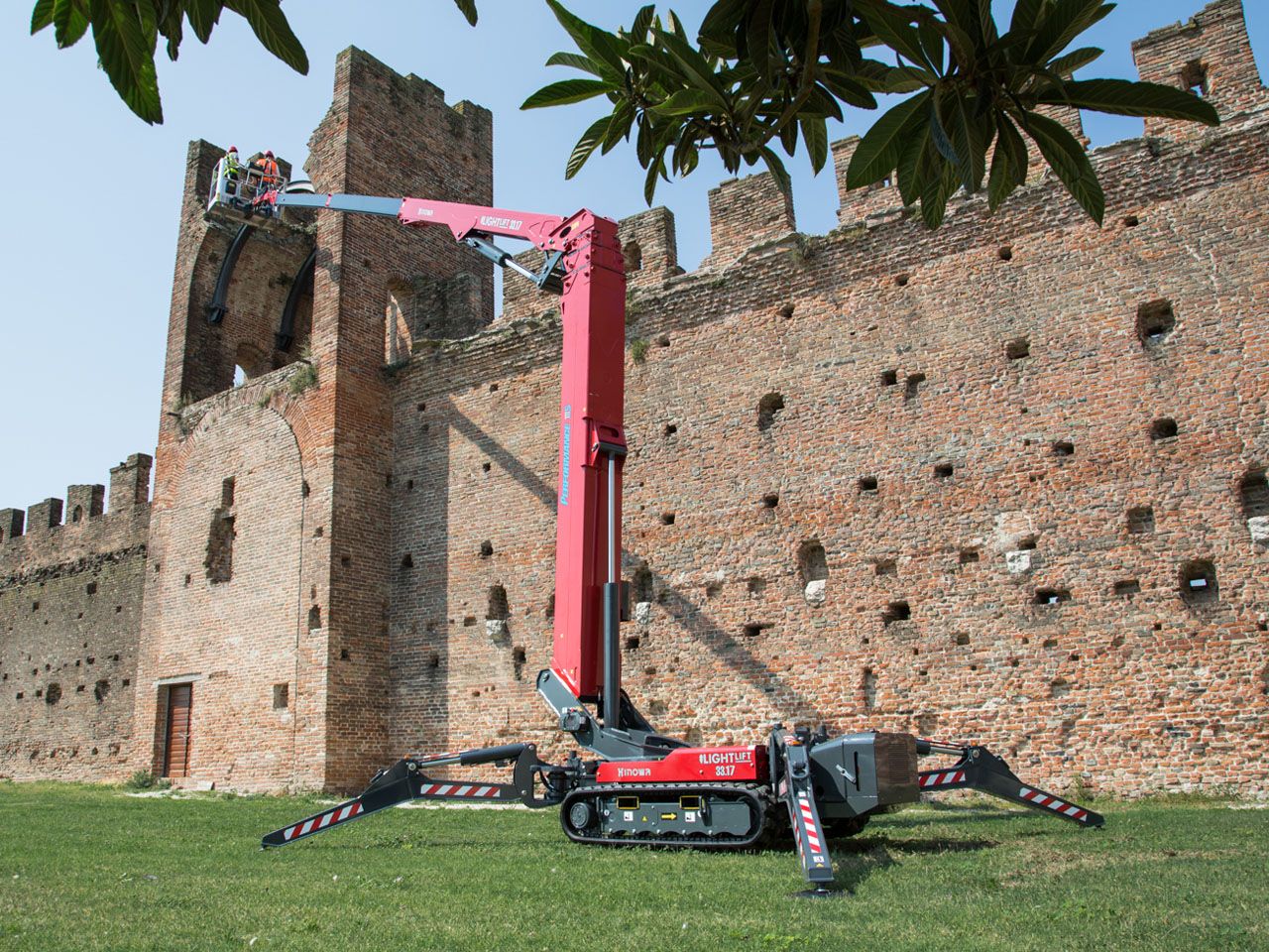 Воздушная платформа Hinowa LIGHTLIFT 33.17 PERFORMANCE IIIS MK2 ARCH-00040789