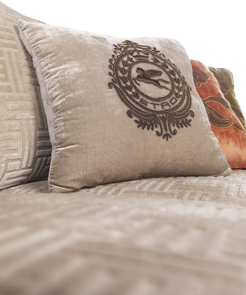 ETRO Home Interiors 3-х местный бархатный диван Madras E.mad.211.a - Вид №6