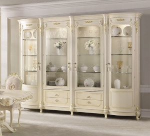 Витрина  ANTONELLI MORAVIO 3830