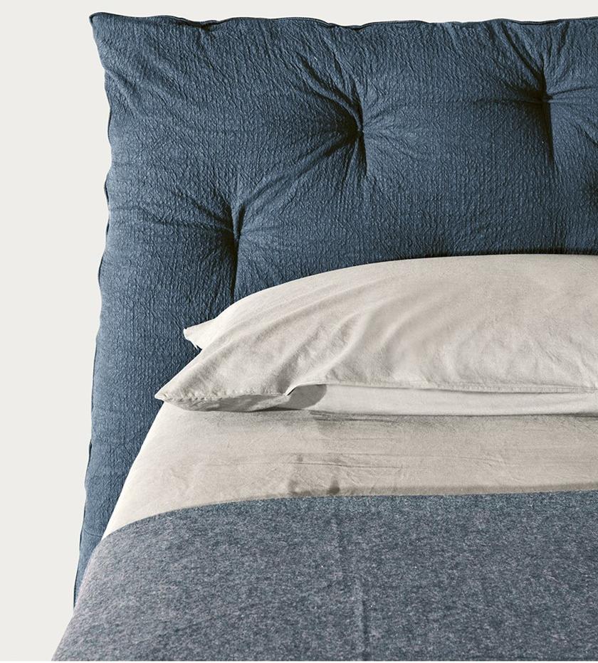 PIANCA Двуспальная кровать с обивкой из ткани с тафтинговым изголовьем sun-id-1382501 - Вид №1