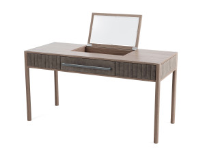 Деревянный туалетный столик