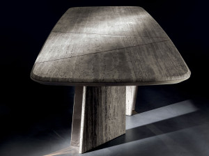 Прямоугольный обеденный стол из натурального камня