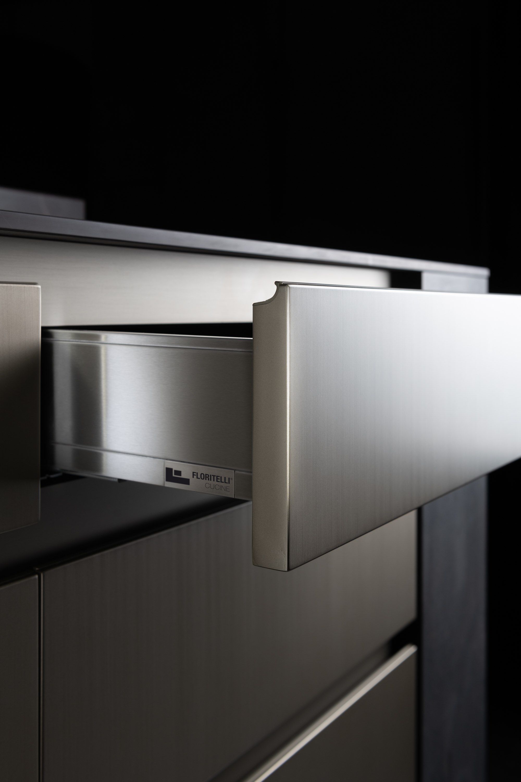 Встроенная кухня Dekton® с островом Floritelli Cucine ARCH-00067210 - Вид №6