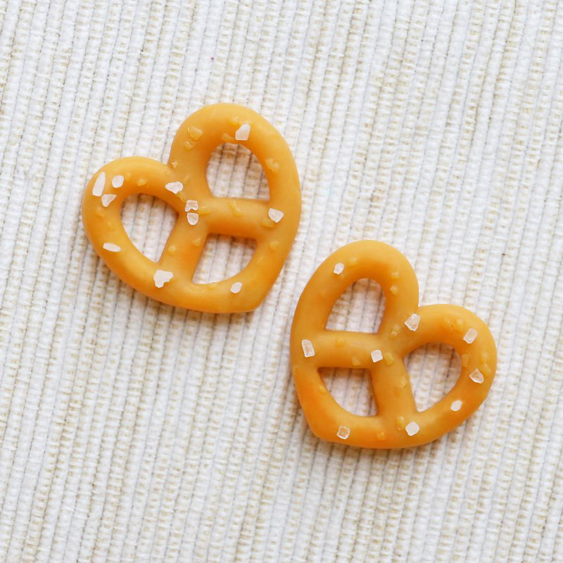 1152 Молд №06 силикон "Брецель" Выдумщики 