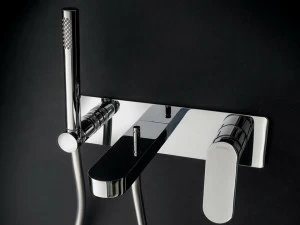 ZAZZERI Смеситель для ванны с ручным душем из латуни с тарелкой Trend x