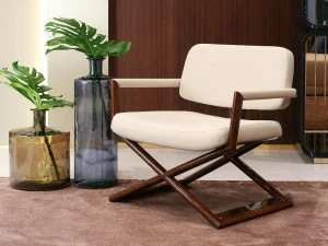 Turri Мягкое кожаное кресло с подлокотниками Madison