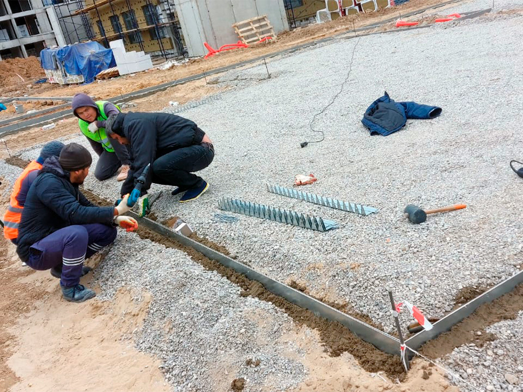 Металлический бордюр 1200*50*45*1,5 компл. ГеоПластБорд GPBST-19 - Вид №15