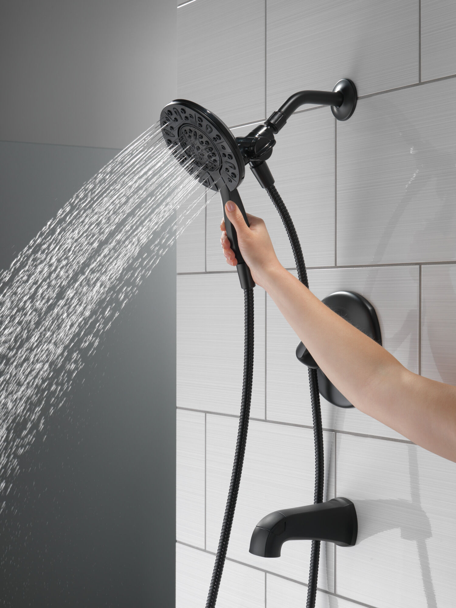 144890-BL-I Ванна и душ Monitor® серии 14 с In2ition® Delta Faucet Larkin Матовый черный  - Вид №10