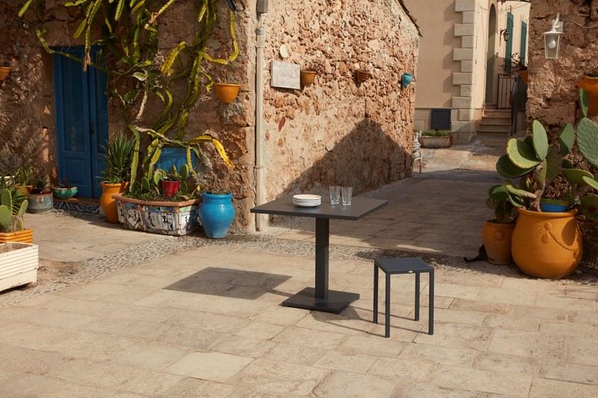 Unopiù Квадратный железный стол Conrad Tacon80b - Вид №1