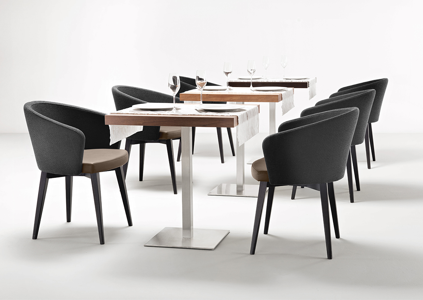 Kicca 571 Кресло с каркасом из древесины бука, 4 ножки. Сиденье и спинка мягкие. Et al. Kicca - Вид №2