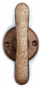 Dauby Бронзовая ручка на розетке Pure® 13351