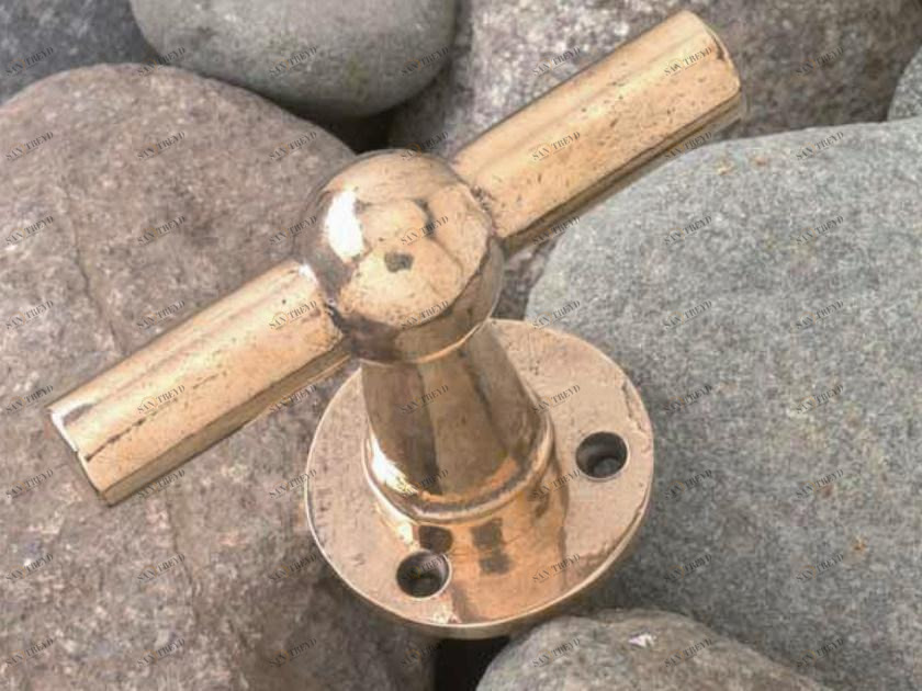 GIARA Болт кремона классический на розовом Chemin de fer sun-id-1478884