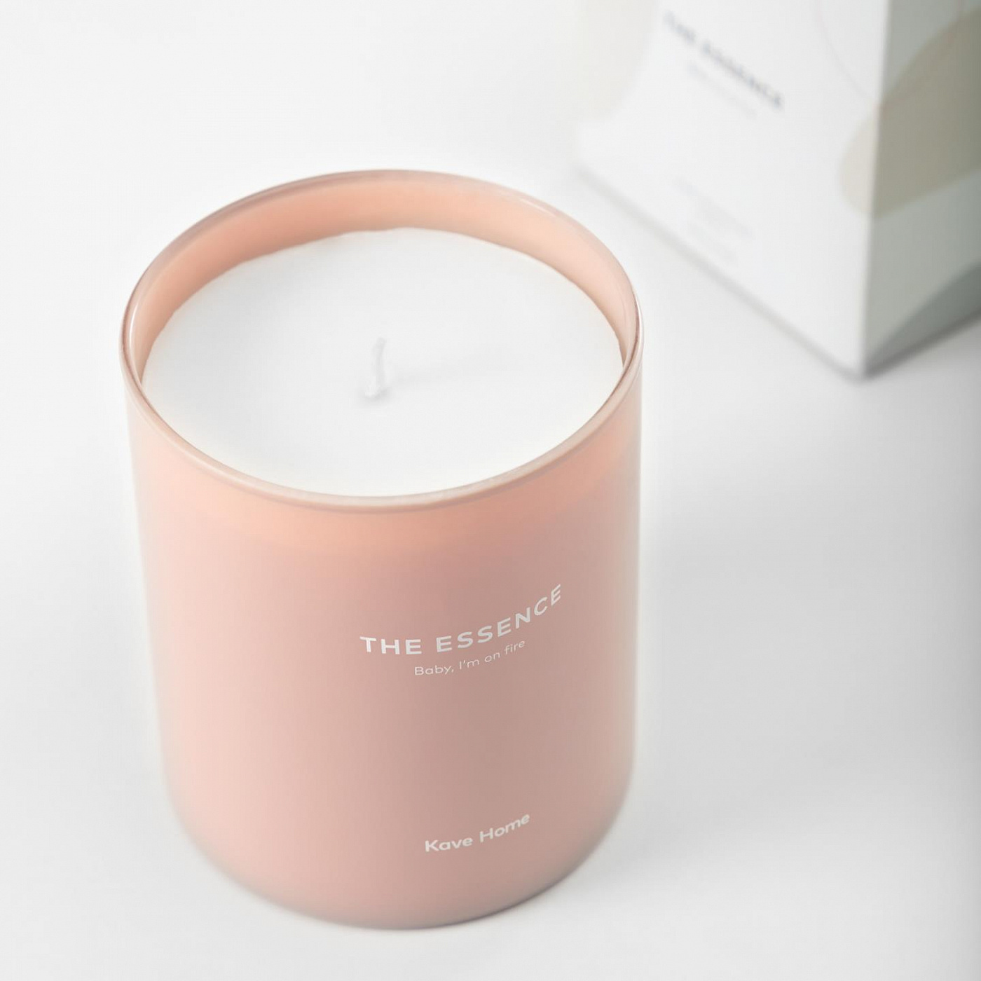 087980 Ароматическая свеча The Essence La Forma "The essence" 