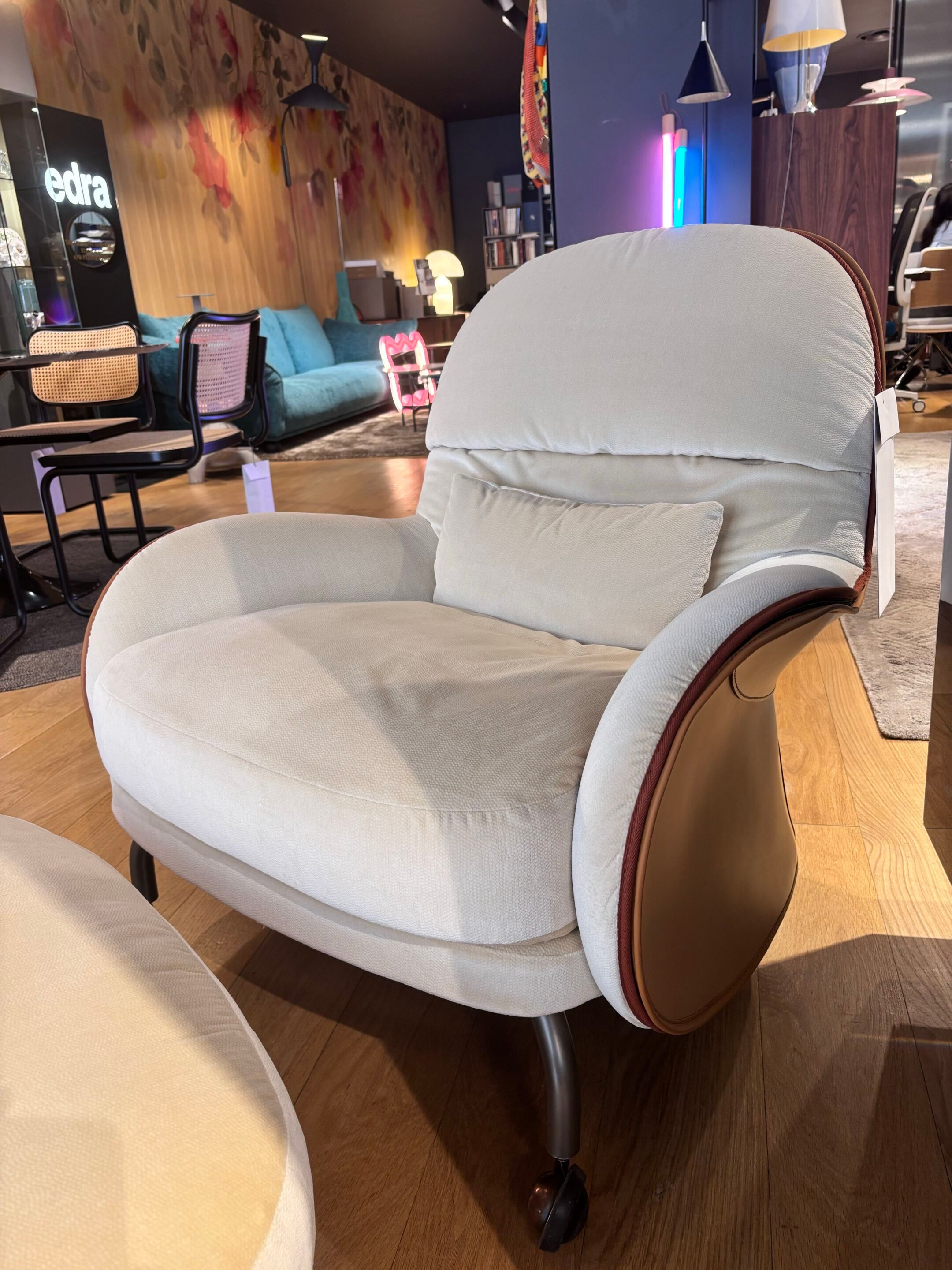 Тканевое кресло с колесами In Stock de Padova ARCH-00053086 - Вид №1