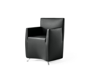 Кресло с подлокотниками