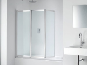 Стеклянная стена ванны